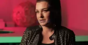 Elsa Lila tregon momentet e arrestimit: Si zbarkuan 7 policë në 5 të mëngjesit në shtëpinë time