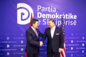 Alibeaj njoftom për  takimin me Escobar/ Biseduam për çështjet në PD dhe zgjedhjet vendore