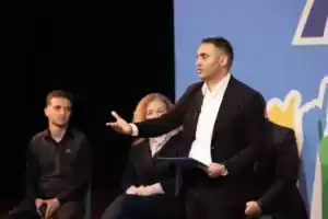 Transport publik falas, premtimi kryesor – Këlliçi shpalos programin