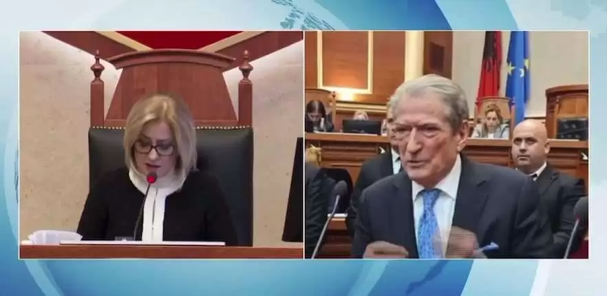 Kuvend/ Berisha përjashtohet nga seanca, deputetët e PD protestojnë, i bien tavolinave (Live)p