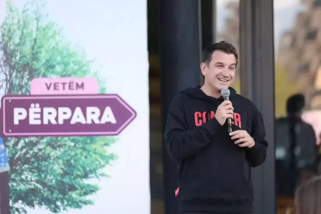 Zgjedhjet e 14 majit/ Veliaj-opozitës: Nuk ju ka humbur vetëm vula, por edhe drejtimi.