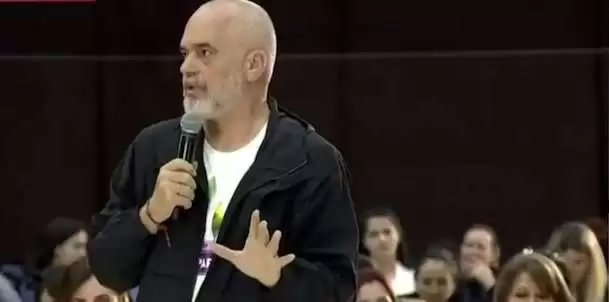 VIDEO-Lajm/ Lajthit kryeministri Rama: Mbaje tek vrima e zorrës së trashë…