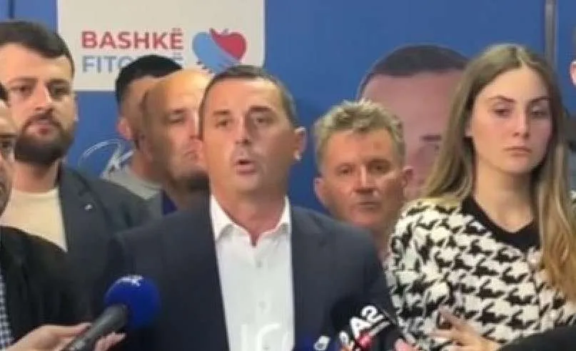 Kamzë, Arjan Hoxha i koalicionit “Bashkë Fitojmë” s’njeh rezultatin: Numërimi elektronik dështoi, qytetarët nuk do t’ia falin këtë vjedhje