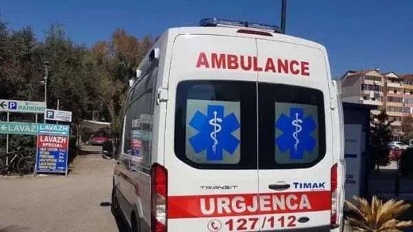 Tiranë/ 52-vjeçari hidhet nga kati i pestë, vdes në vend