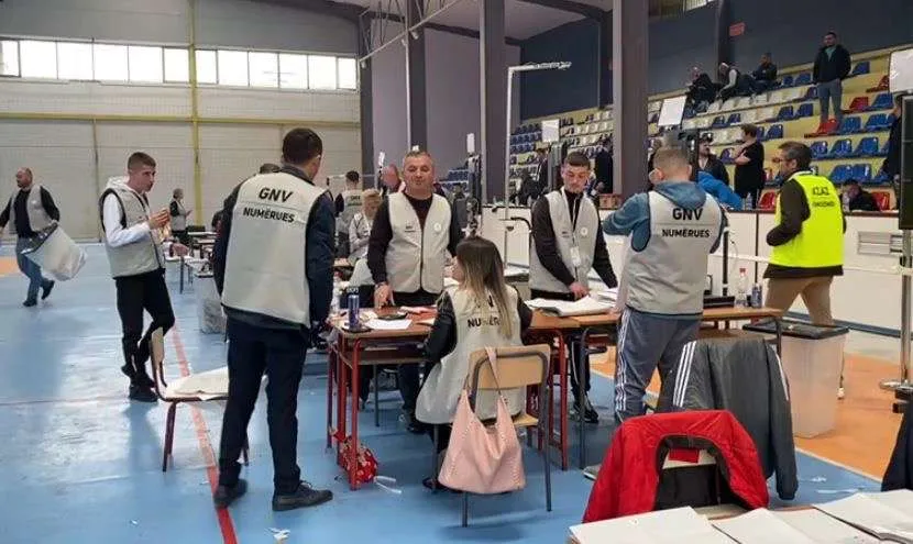 Analiza e shifrave të 14 majit/ PS humbi 46 mijë vota në krahasim me 2021, koalicioni “Bashkë Fitojmë” doli me 200 mijë vota më pak