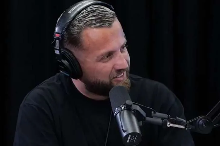 Luiz Ejlli batuta me Ramën, “thumbon” Berishën?/ “S’jam ‘non-grata’, e marr vizën për SHBA”