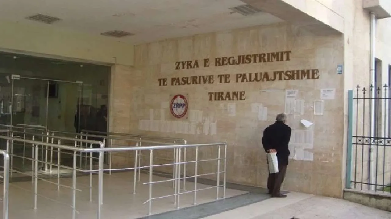 Kadastra kallëzon në SPAK drejtorin e Fierit dhe një specialiste, shkaktuan  dëm shtetit