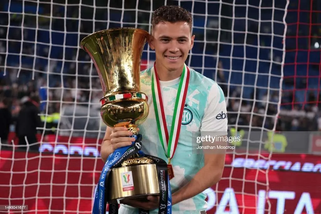 Kristian Asllani bëhet shqiptari i katërt që fiton Kupën e Italisë