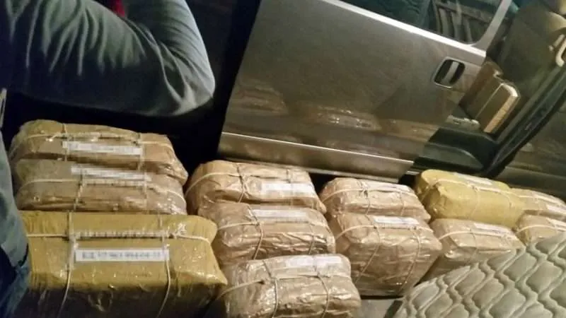 8 pako me kokainë, arrestohet në Itali për trafikim droge 28-vjeçari shqiptar
