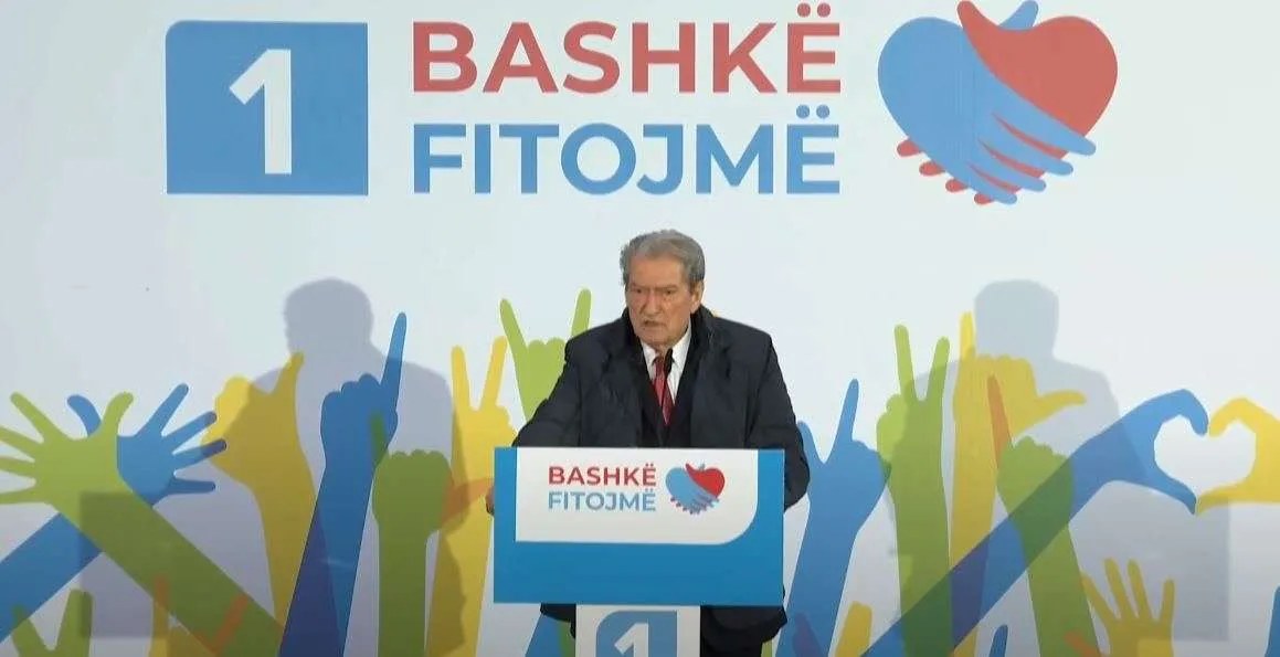 Berisha ironizon Ballukun: Qëndis zyrën me 200 mijë euro. Është aty për lavdet që i thur Ramës