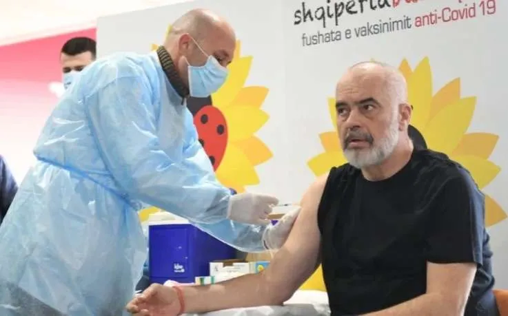 Në dy vjet pandemi, qeveria Rama shpenzoi 44,4 mln euro fonde për vaksinat anti Covid-19