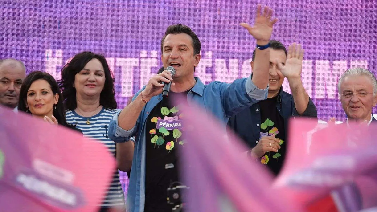Veliaj takim me qytetarët: Do fitojmë edhe më thellë në Laprakë e kudo në Tiranë, për ne flasin punët