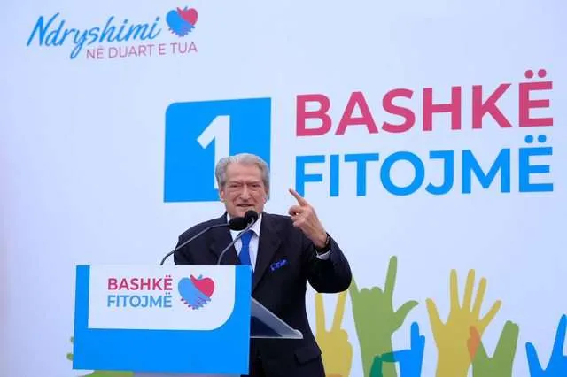 “Nuk ka vendosur shtatoren e Skënderbeut në Lezhë”/ Berisha, paralajmëron Pjerin Ndreun