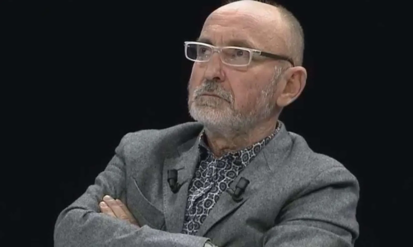Kanavaca iluzioniste e piktorit politikan