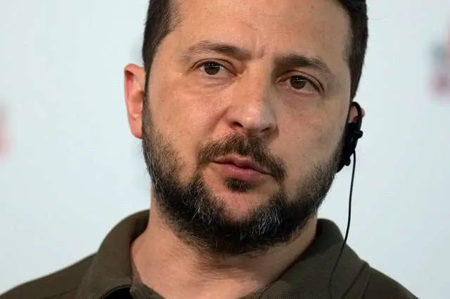 Zelensky: Rusët po qëllojnë mbi ekipet e shpëtimit në zonat e përmbytura