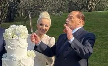Kush është vejusha 35-vjeçare e ish-kryeministrit italian