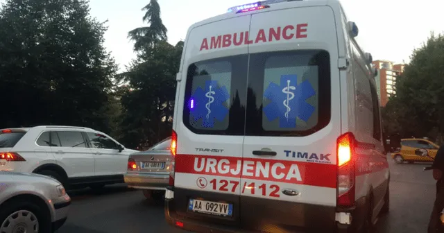Krujë, ashensori zë poshtë punëtorët e pallatit në ndërtim