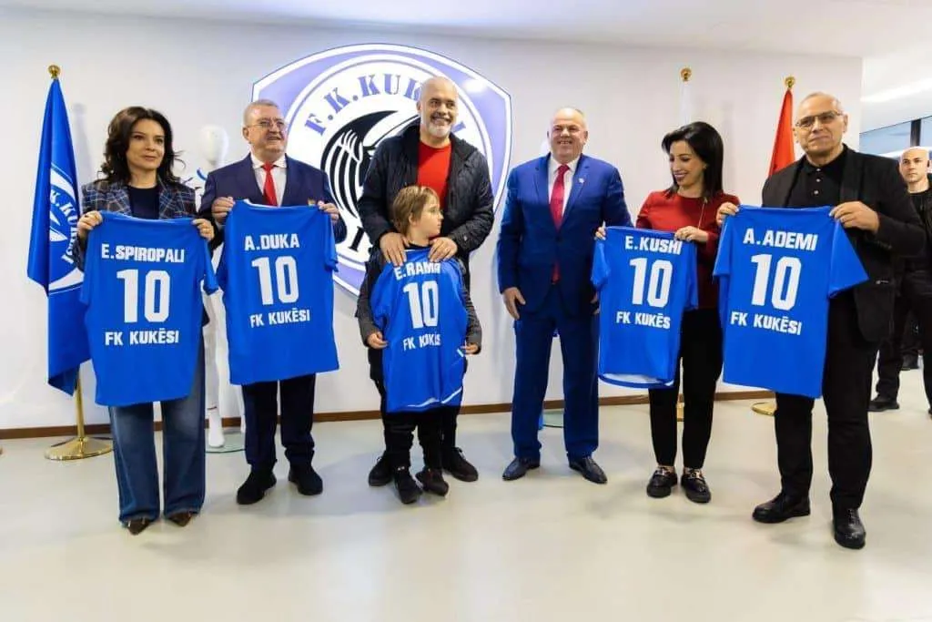 Edi Rama shkarkon Safet Gjicin pas Videoskandalit në zyrë