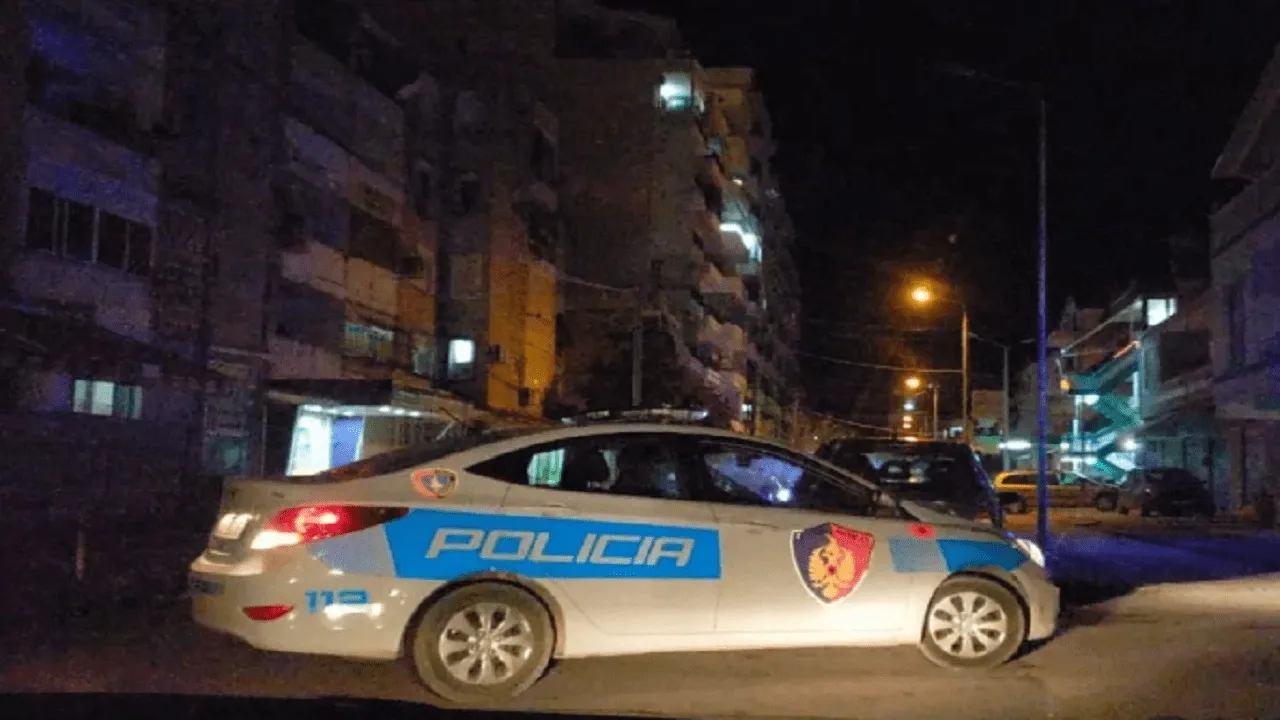 Tiranë/,Tritol makinës së biznesmenit  në Astir
