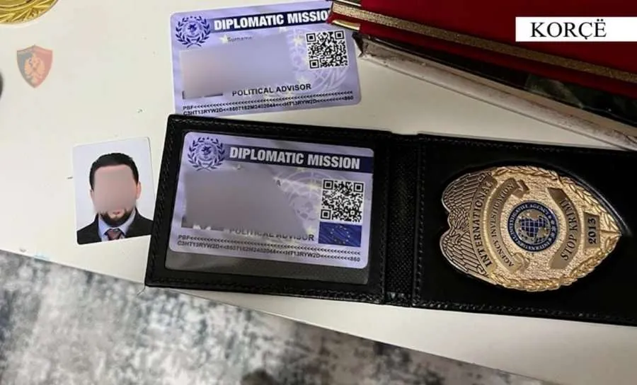 Dy korçarë në pranga, zbulohet baza e pasaportave diplomatike amerikane … false në Shqipëri