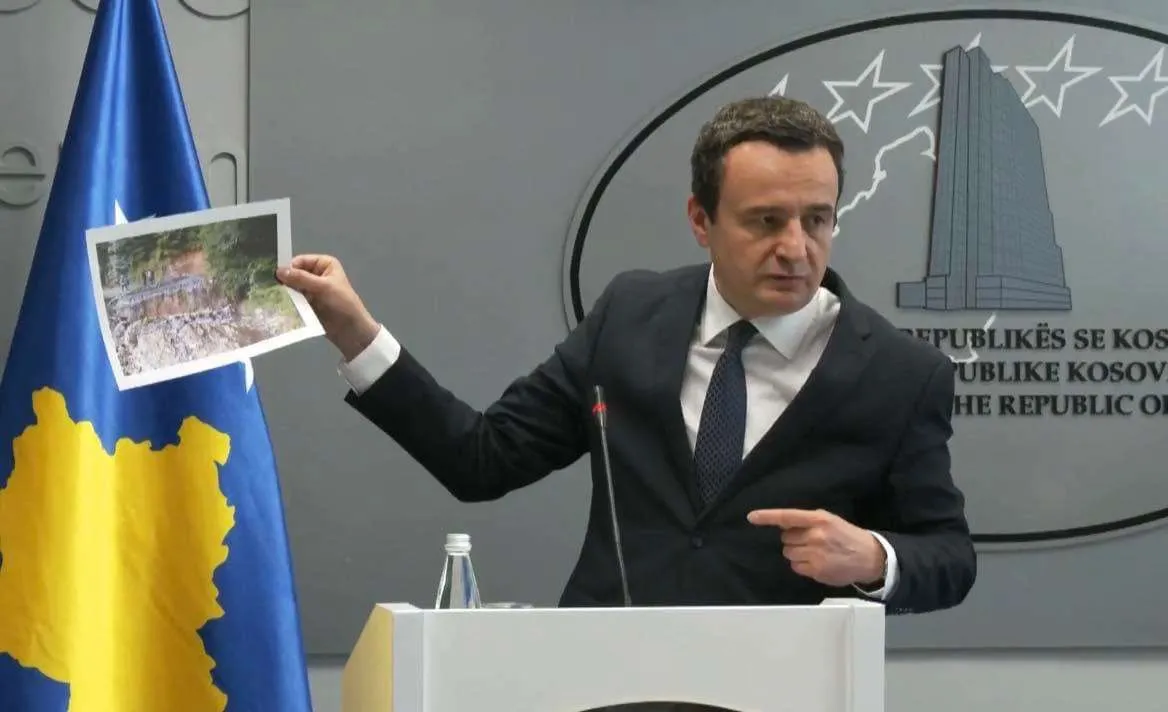 Albin Kurti flet për policët e rrëmbyer: Po bëjmë çdo gjë që të lirohen sa më shpejt