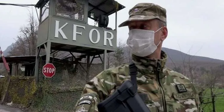 KFOR lejon policinë e Kosovës të kalojë në Leposaviç por ndalon ministrat