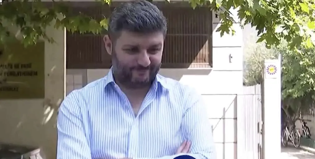 Kompania italiane padit Bledian Kokën për ‘ironi’, gazetari: Nuk do tërhiqemi