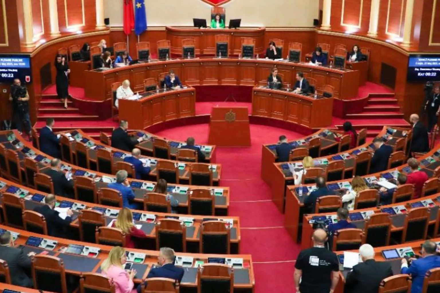Kuvend/ Sot   shqyrtohet raporti vjetor i BSH, Avokatit të Popullit dhe Komisionit të Prokurimit Publik