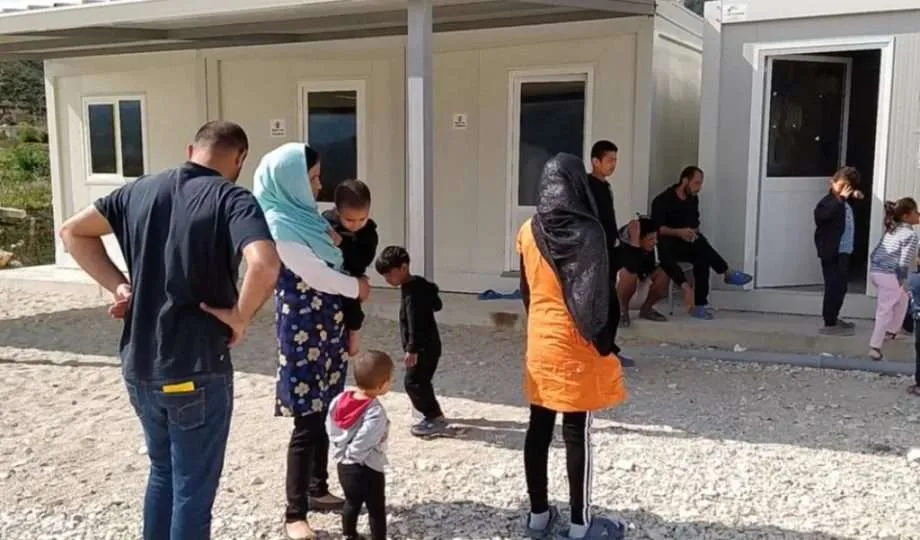 Refugjatët afganë në Shqipëri të zhgënjyer, shpresat dhe ‘sytë’ nga Amerika
