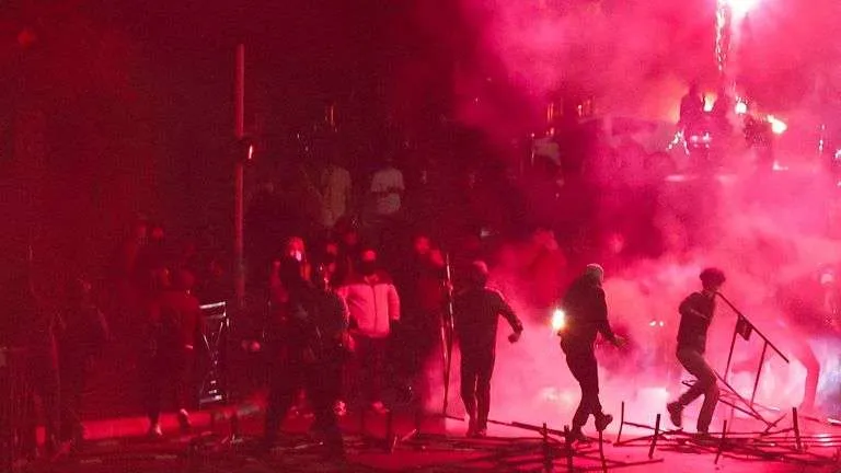 Francë/ Polici që vrau 17-vjeçarin, i kërkon falje familjes së viktimës
