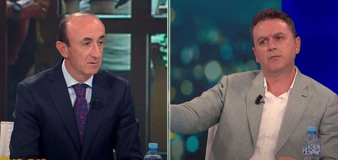 Sula: Pusho mor dreq! Koduzi i kthehet deputetit të PD: Ça ke mor Dash, pse bën si nevrik kot?!
