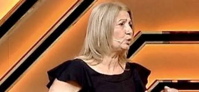 Violeta ankohet për burrin: Të gjithë burrat kështu janë!