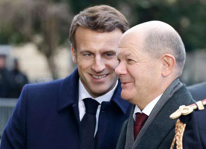 Scholz reagon për trazirat në Francë: Situata është shqetësuese, por Macron mund t’ia dalë
