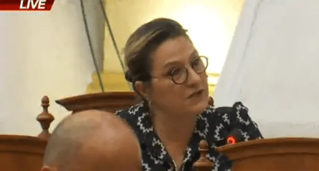 Açka thirrje maxhorancës: Bëni një hap pas, për studentët e mjekësisë