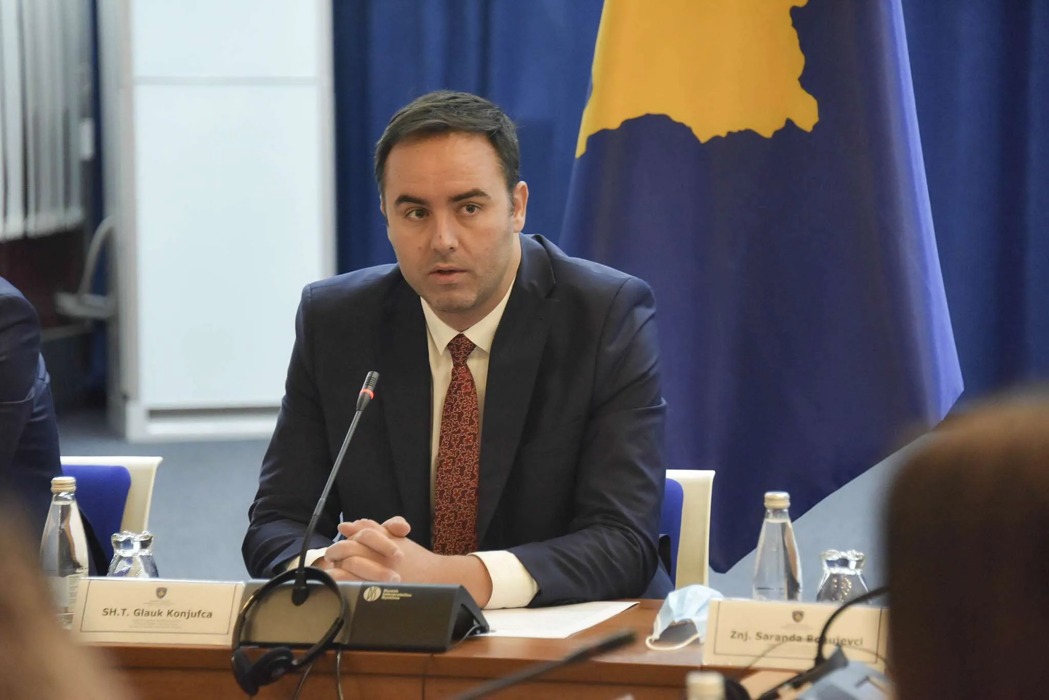 Konjufca flet pas takimit me Ramën: Nuk e përjashtoj takimin mes dy kryeministrave