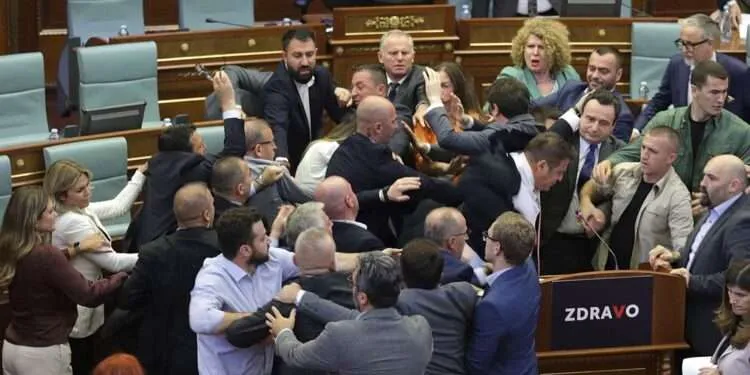 Dhunën në Kuvendin e Kosovës, prokuroria nis hetimet