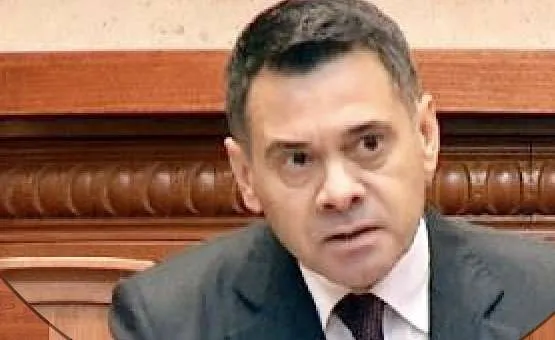 Arben Ahmetaj tregon kërcënimin që mori në forumin e partisë: Dikush nga tanët promovoi mercenarë kundër meje. Drejtësia e re kërkon statistika