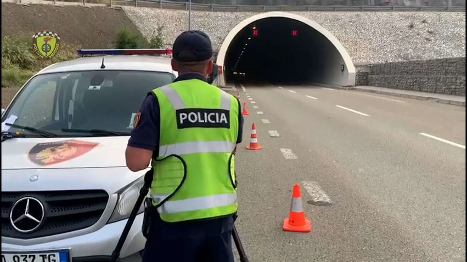 Kontrollet dhe gjobat/ Shoferi i  “Audit A8″ me 205 km/h në Rrugën e Kombit…