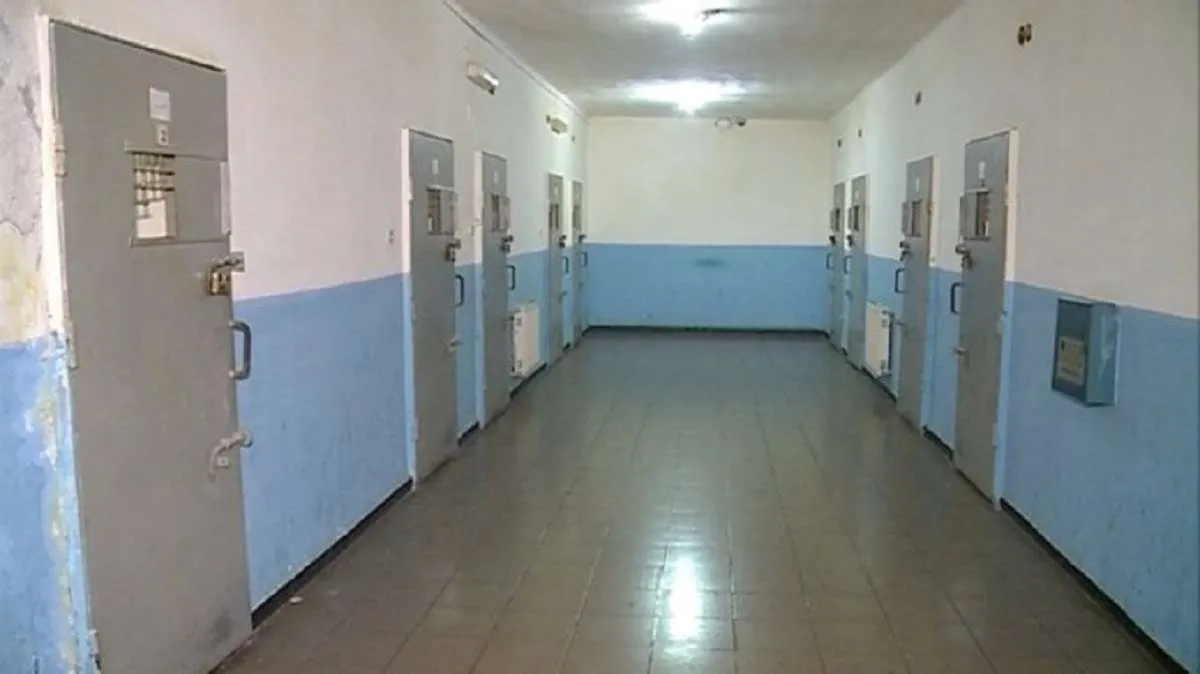 A do bëhen arrestime masive për inceneratorët? Hoxha: Janë liruar 30 vende në qeli