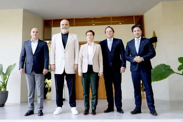 Kryeministri Edi Rama mbyll takimin informal me liderët e Ballkanit Perëndimor në Tiranë