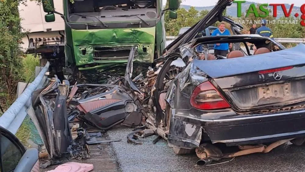 Aksidenti në Greqi me pesë personat e vdekur,  viktimat janë nga Kukësi, anëtarë të një familjeje!