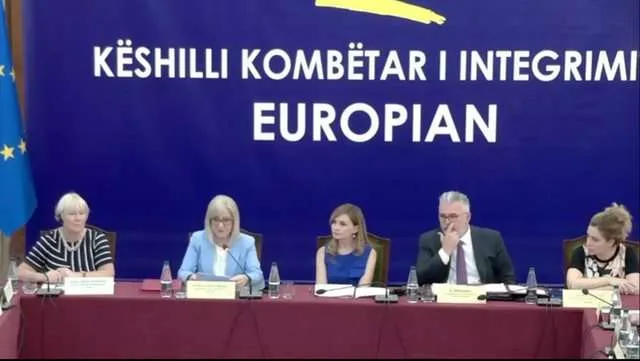 Ambasadorja e BE-së flet  për  drejtësinë: Duhet të bindë qytetarët