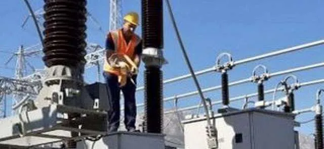 OSHEE jep sqarime pse disa zona të Tiranës u shkëput energjia elektrike