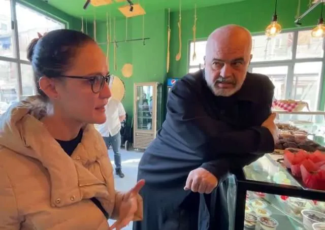 Kryeministri  Rama   Shkarkon Ministren e Financave Delina Ibrahimaj