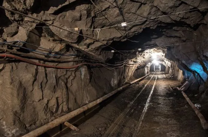 Bulqizë, pësojnë djegie 3 minatorë nga shpëthimi i gazit në minierë