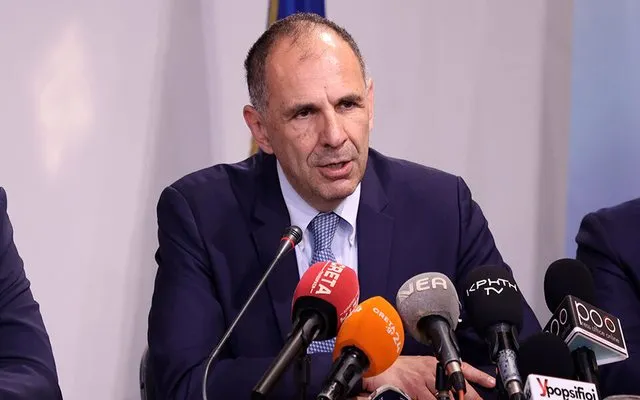 Ministri i Jashtëm grek paralajmëron sërish Shqipërinë me integrimin në BE/ “Rasti i Belerit, lajthitje”