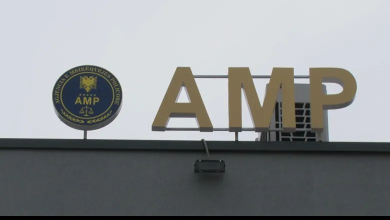 AMP arreston 3 efektivë policie, akuzohen për shpërdorim detyre dhe korrupsion