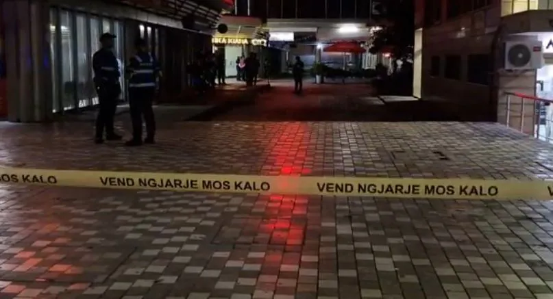 VLORË/ RENEA dhe FNSH shoqërojnë tre persona të armatosur