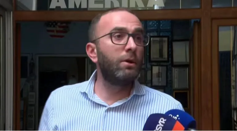 Bardhi ironizon deputetët e Bashës: Avokati i Popullit të mos zgjidhet duke ngrënë pica në zyrën e kuvendit