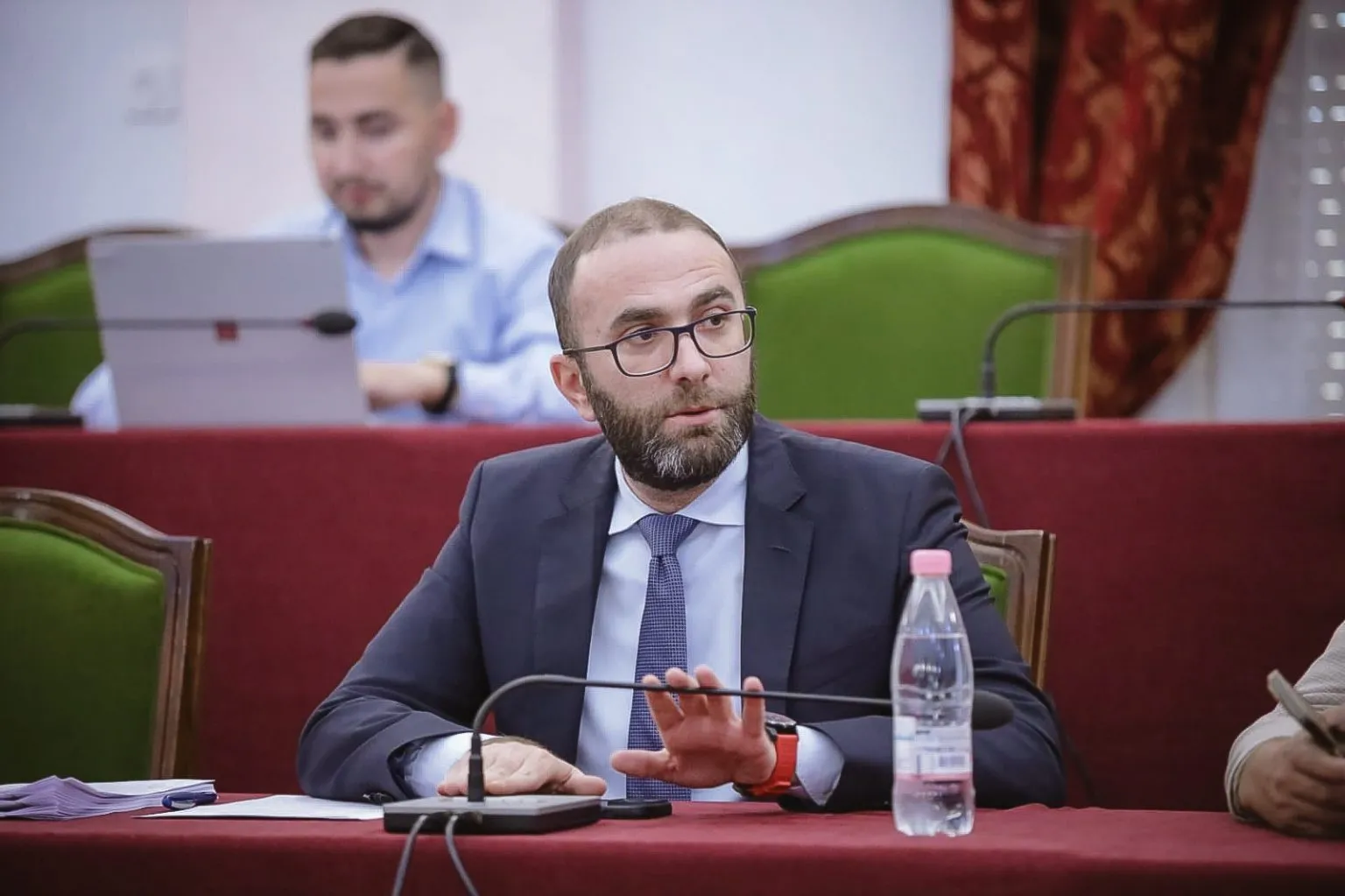 Bardhi i kërkon Nikollës: Të futet në rendin e ditës komisioni i Reformës Zgjedhore